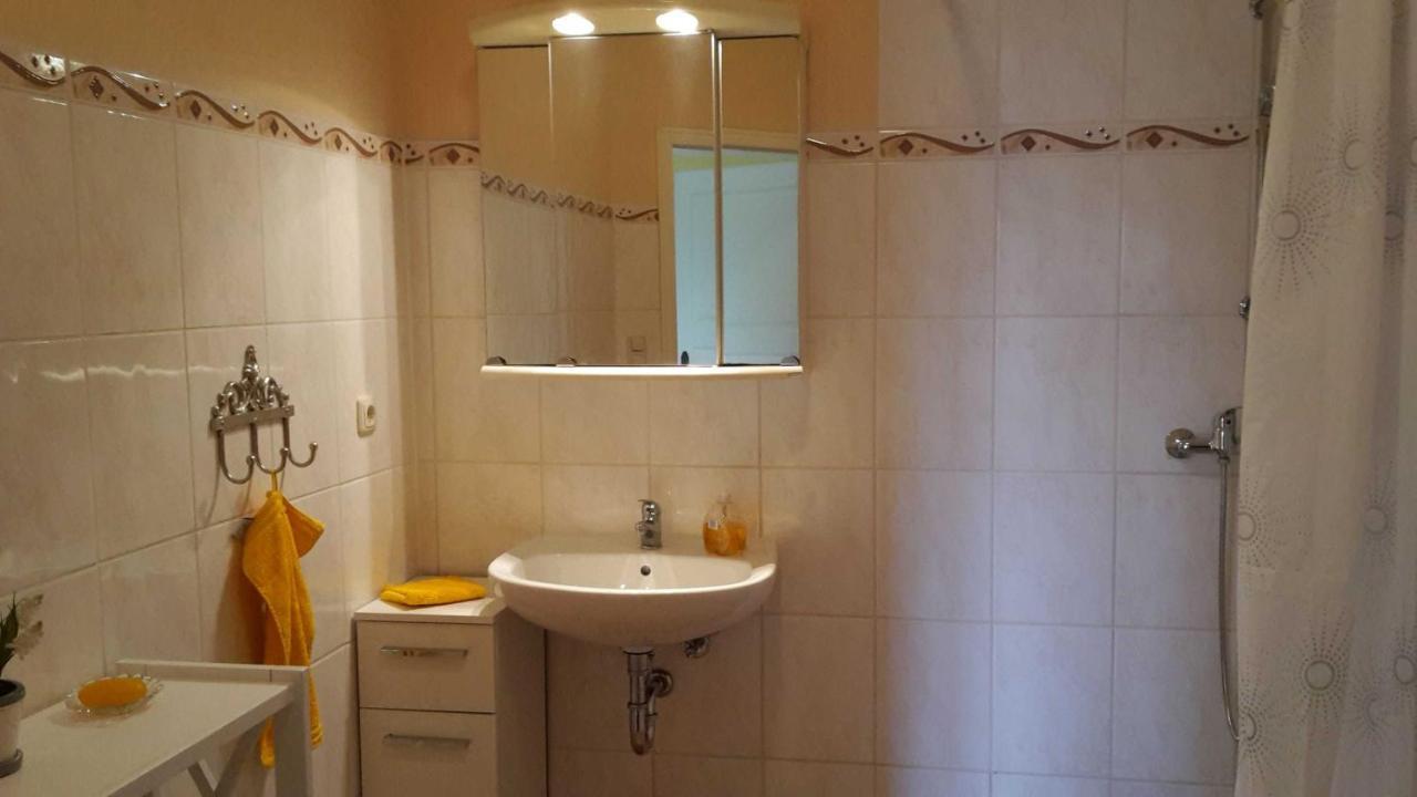 Schoene Ferienwohnung Im Alten Gasthaus In Stoltebuell 외부 사진